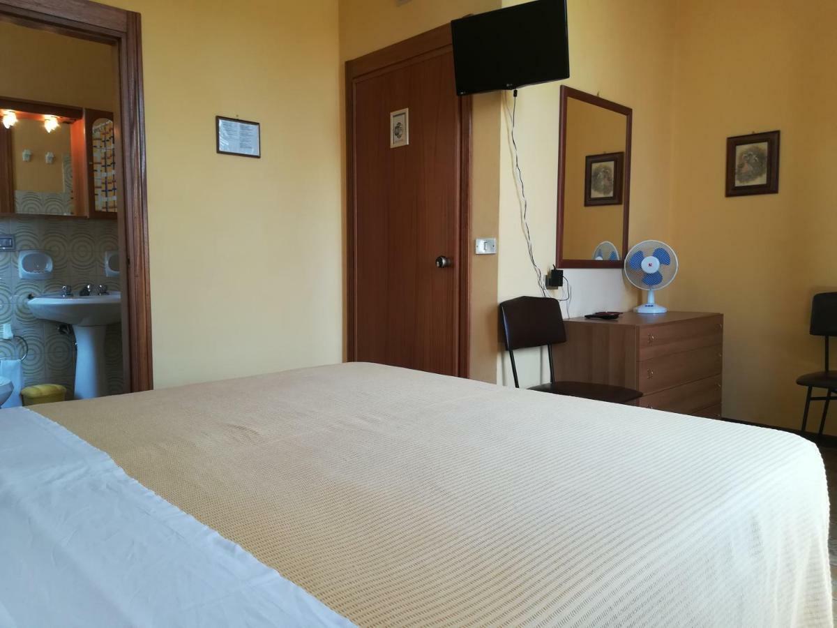 B&B Florida House Passignano sul Trasimeno Exterior foto